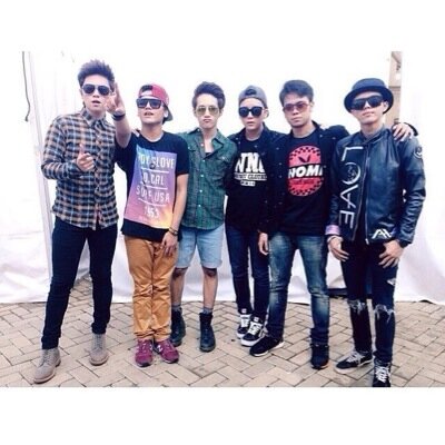 HELLO SMASHBLAST! Ini fanbase ke 2 kami. Karena yang pertama udah di hack *kacian:')* Jangan liat bio doang, liat juga dalamnya. YAUDAH SOK ATUH DI POLOW!