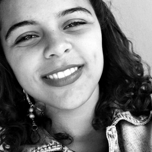 Lariisa11 Profile Picture