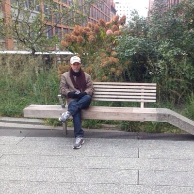 Profesor e Investigador, Dr. en Educación Matemática. Comprometido con el proceso  de formación académica los jóvenes venezolanos