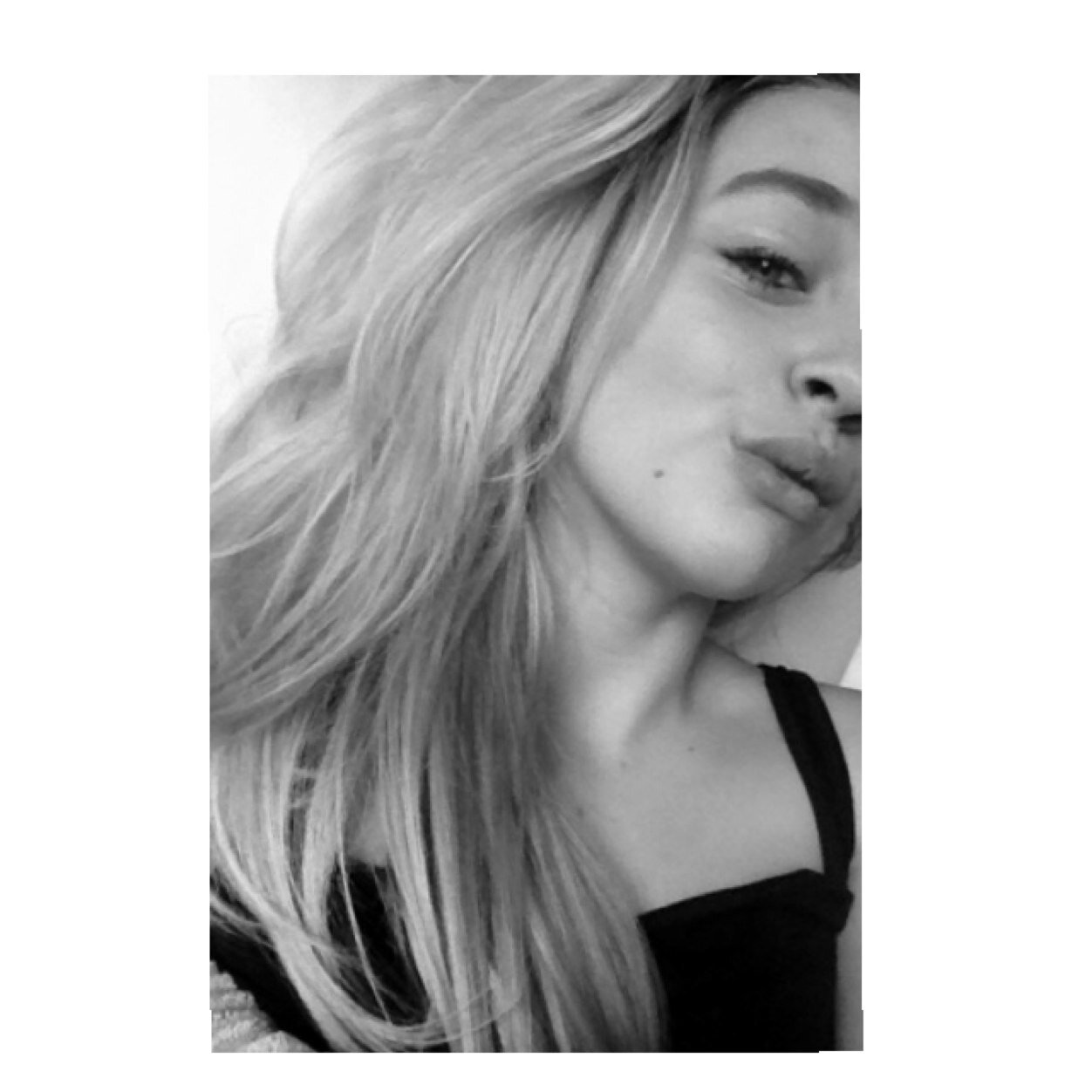 Sheffield
Instagram: courts_louxo
Follow for follow
Anton ❤️