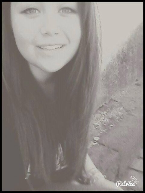 Olivia_zmr's profile picture. La roue tourne. Les gens changent. Simple réalité.  #TeamGassy