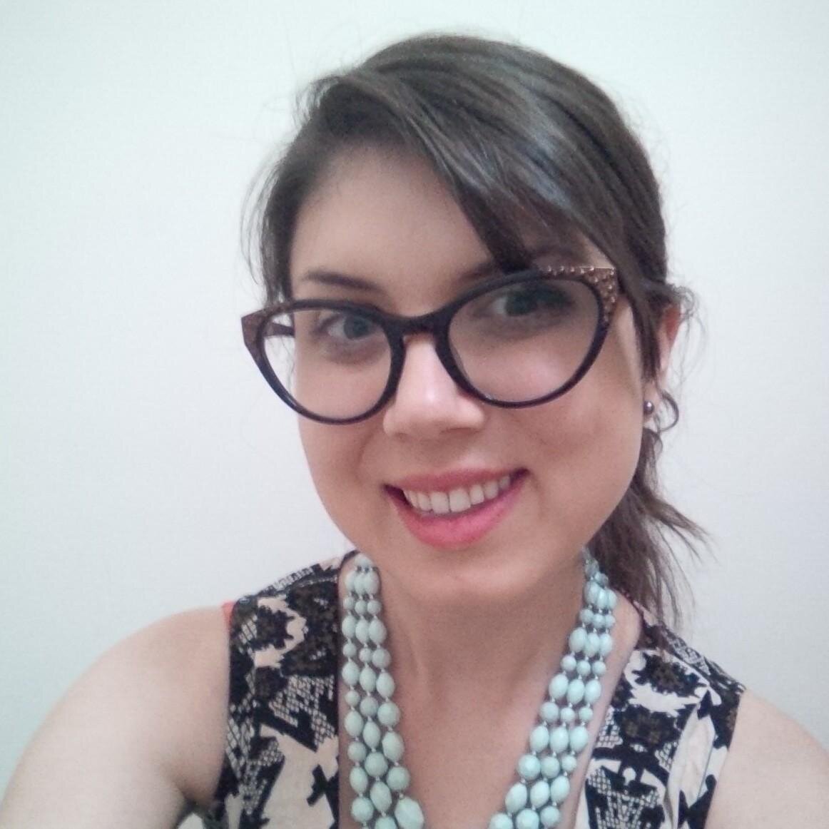 amandadudnik's profile picture. Artist, Educator, Intuitive Expressionist