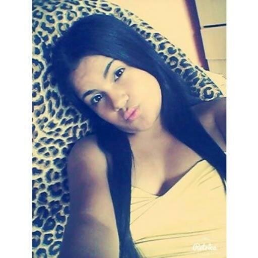 ㅤㅤ ㅤ       Chega devagar & Pisa fofo ! r$ ; face ↓ http://t.co/81uq0YNLaY