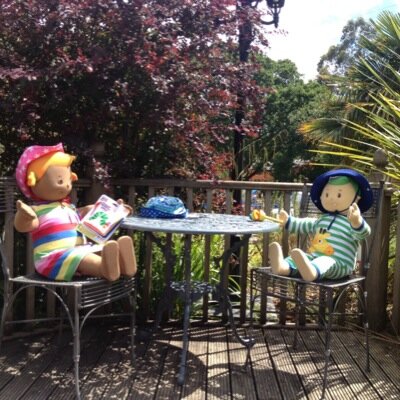 Wonderful Mum run online business selling organic Childrens Clothing and re-usable Nappies. Free Impartial Nappy advice also available.