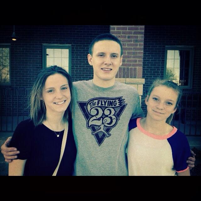 Keepin_It_Treal's profile picture. Live by loyalty, truth, and respect!
Keep it real no matter what or who it is! 
Chase your dreams YOLO nigga!