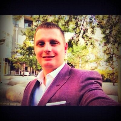 Sartorial Clothing Specialist/ Harry Rosen Bloor Street/ nsollman@harryrosen.com
Instagram: luxlifeman
