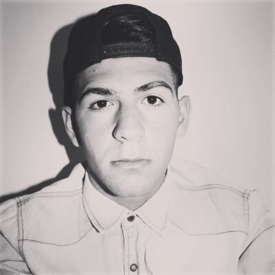 .So we put our hands up like the ceiling can't hold us.