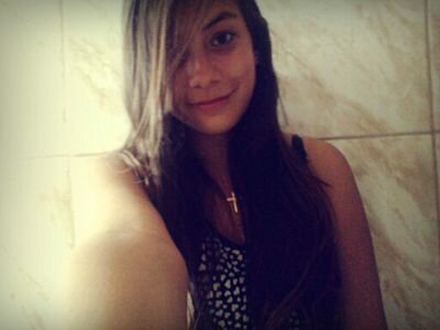 Apenas uma menina em busca de seus sonhos ! ♛