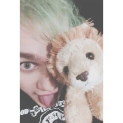 My main is @goddamitharry :)