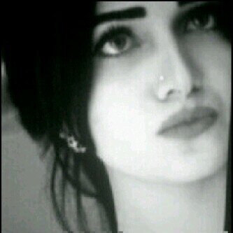 ‏‏هنا ( ثرثرة ) لفتاة .. و لأنها [ عربية ] تكتب بـ اسم مستعار .. فَـ لقد أخبرني مجتمعي يوماً بَـ أن الحُب ( عار ) !! -حيث لا احد ...