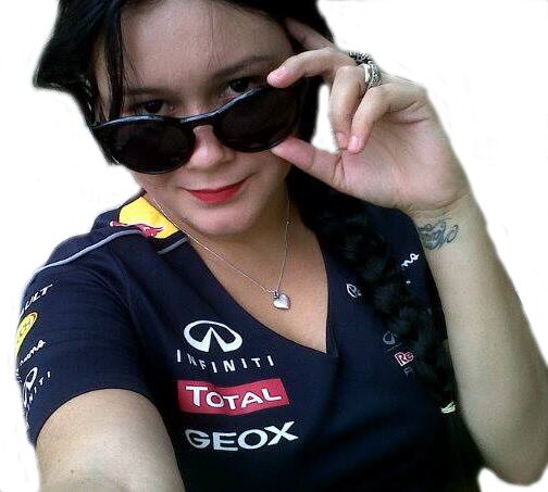 mioiori's profile picture. Apasionada por el conocimiento, Metalera, amante de la vida y el Arte.