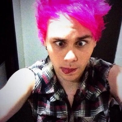 your fave loves you and would bang you. free follow from @Hopeirwinn follow her please! following back x