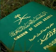 و كَيفَ لكَ أنْ تَبحَث عنِ السعَآده ، وهيَ تُناديكَ خَمساً كُل يوم .