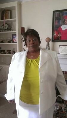 born in alabama,live detroit love the Lord,i like fishing,crocheting,movies,favorite movie, plays are Tyler perry