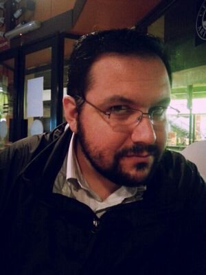 firedows's profile picture. Un poco de todo.