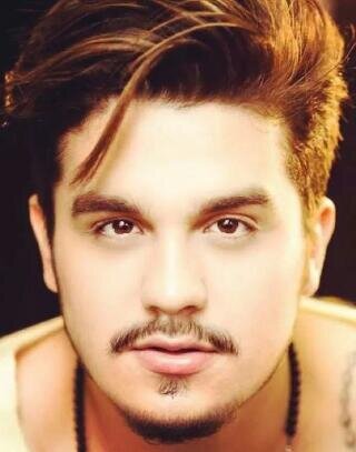 Imagina uma razão pra Sonhar,pra Sorrir pra Amar,pra ser Feliz... imaginou? a minha se chama: @luansantana Te vivo Luan Rafael