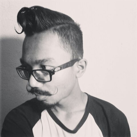 Pomade Homebrewer at @LKBLgrease . 
Punker. Freethinker. Anarchy. HAMMER&SICKLE.
Love Lisa Gusti Andika :*