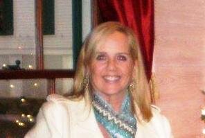 Public Librarian, mom, reader, some-time gardener, Boston sports lover, beach enthusiast, science & museum fan, bird & cat admirer