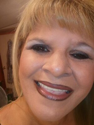 my name is mary lu and i love to watch foot ball i love the new orlean stants i like just hanging out