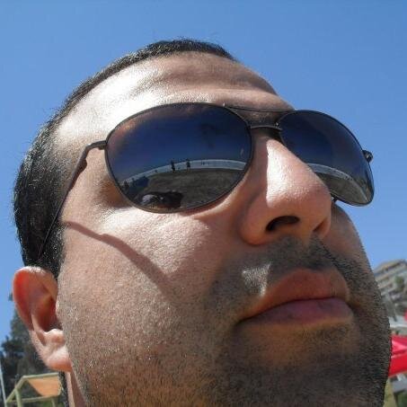 Cristiano, Marido, Padre de JT, Comunicador Audiovisual y  Productor Ejecutivo.