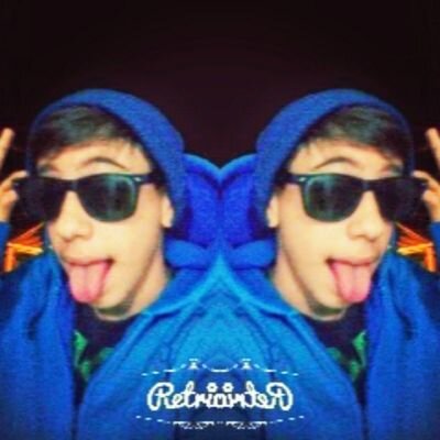 Amizade pra mim tem que ser verdadeira por que se não for e tudo imitação *-*