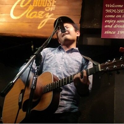 ギターとウクレレがあればどこにでもいける唄うたい 『 堀川真司ギター・ウクレレ弾き語り教室 』ギター教室 ウクレレ教室 豊橋 蒲郡 豊川 教室ホームページ https://t.co/r7dYjXXOgo                           フォローしてもらえたらフォローバックします😊