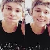 thatashtonfake's profile picture. 