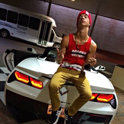 Taylor Caniff Fan Page