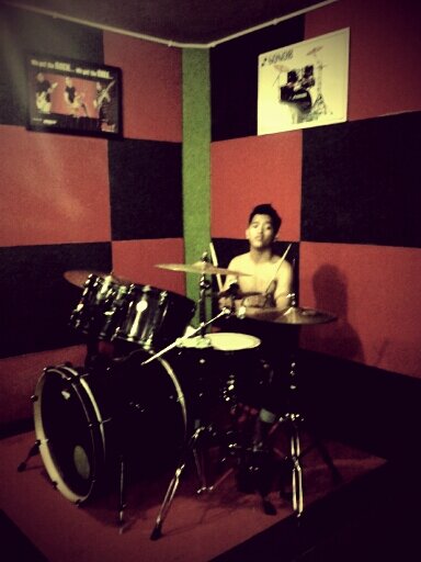 rahmatzurjani's profile picture. sabar aja