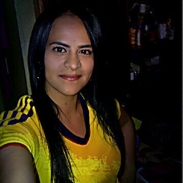 claritapp's profile picture. Mi mayor motivación es mi hija...  malejita te adoro ♥