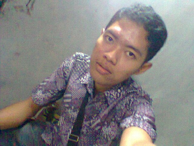 Facebook:Edy VhaleYand