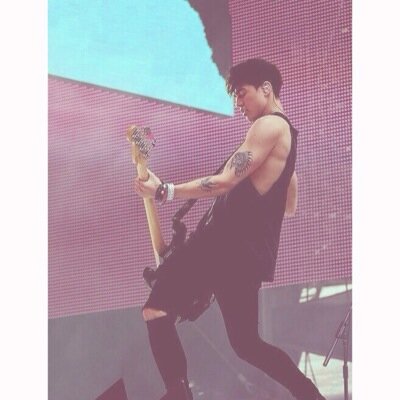Hi guys! Can you please go follow @toxicxcalum ? It would mean the world to me (: I hope your ☀️ follows you someday