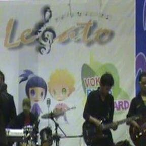 Kursus Musik dan Olah Vokal. Jl. Cilik Riwut km.1 no.34a lantai 2
CP. Daniel 085752493636 (Line, Whatsapp, SMS) pin bbm 766F3FF2
