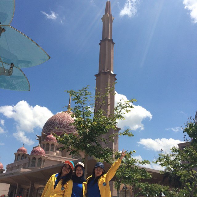 NaufalAzzahra's profile picture. 