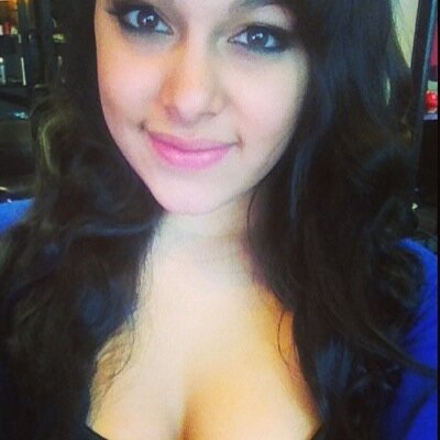 Hi, im salena. #bootygang #stonerbabes