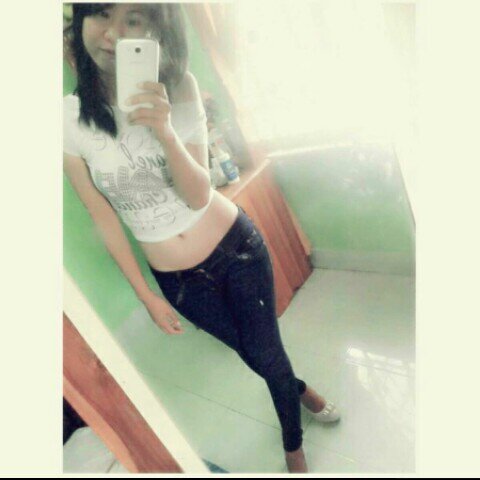 One Direction, I'm 19 and Asian. I love cats I hat dogs. Follow my instagram Vi_white94