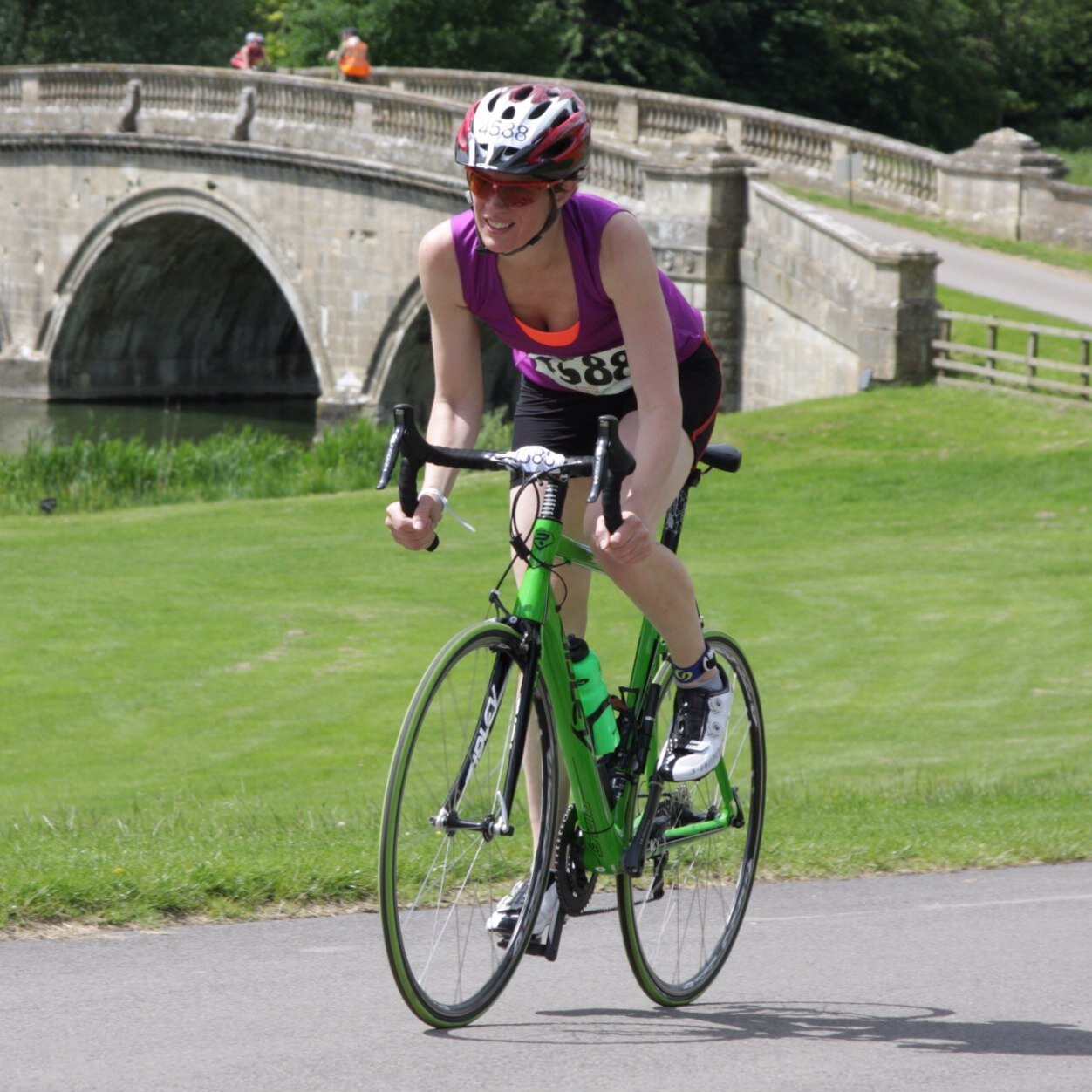 Aimi Plant (@ApeyJeepey ) In random order: lover of cycling, lifelong learning, adventures with my family, fluffy animals, cheese and an unashamed proponent of the beauty of maths. Aimi Plant (@ApeyJeepey )