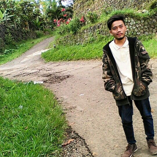 I'm a Social Worker & Agent Social Welfare ;)