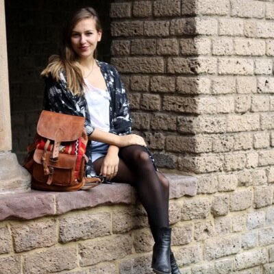 Liefhebber van alles dat afwijkt van het normale. Ik blog, studeer Journalistiek en praat met een zachte G