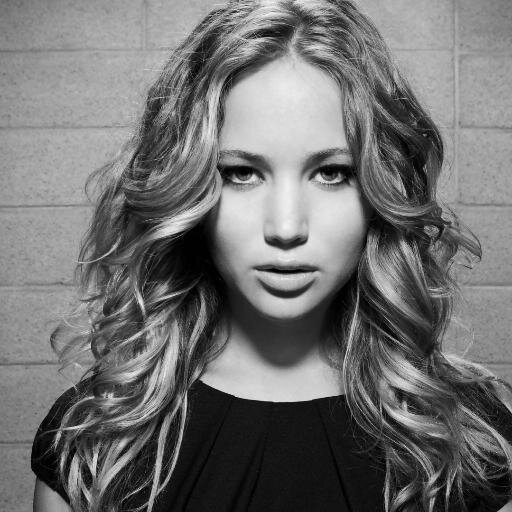 I love Jennifer Lawrence. Katniss is the love of my life.
IG: JLawdoesthegram