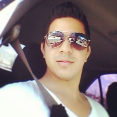 Soy una persona muy amigable me gusta divertirme, salir a bailar & aveces tomar en lo antros(osea siempre) :D