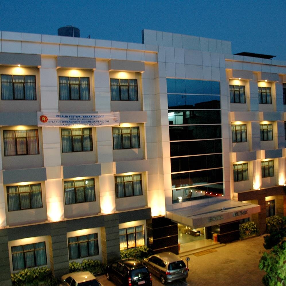 Phone: 0721-266778 / Fax: 0721-254599 / Email: arinasho@arinashotel.com