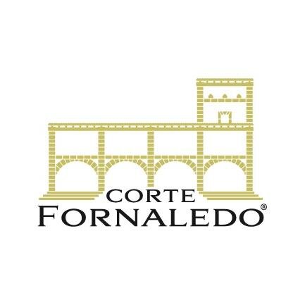 La cantina #CorteFornaledo produce vini classici della Valpolicella come l'Amarone della Valpolicella, il Valpolicella Ripasso, il Recioto della Valpolicella.