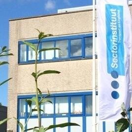 VTL staat voor vakmanschap op de arbeidsmarkt. VTL mobiliseert instroom en doorstroom binnen een netwerk van scholen en bedrijven.