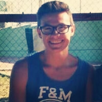 Amante de la Semana Santa , Sevillista hasta la muerte y Jugador de Cadete Baloncesto Lora C.B.L
