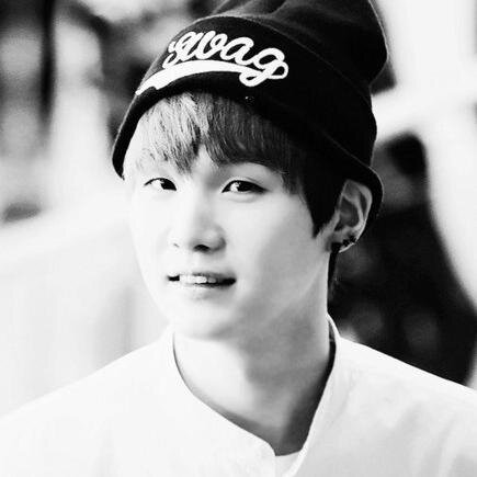 I'm a ARMY~~ and BOICE from Ukraine. 
One love KOREA ♥~^_^~
(I`m а Drakester)