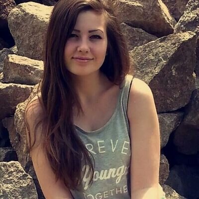 vanessamargethe's profile picture. @tokiohotel, @officialbvb, @palayeroyale, @SWStheband, @piercetheveil, @bmthofficial =My life❤️ hate me or love me, your decesion. Palaye Royale follows me♥