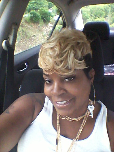 kizzmycurls's profile picture. Celebrity Stylist For bookings contact kizzmycurls @gmail.com