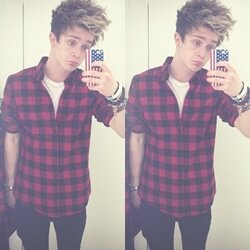 Amami ora come mai! #Single #Bisex •Connor•Ball•//