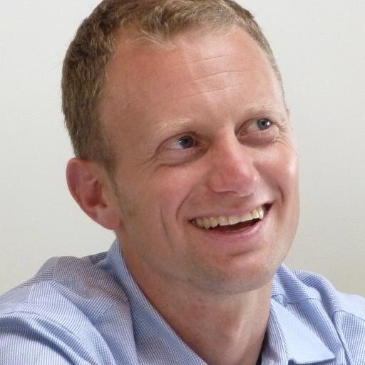 User eXperience - Research, Design & Innovation Consultant @purple_shirt